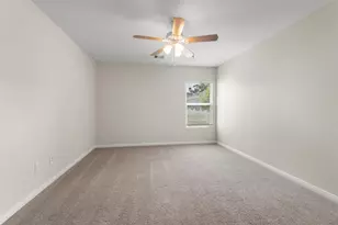 299 Red Clover, Livingston, TX 77351 - Photo 11