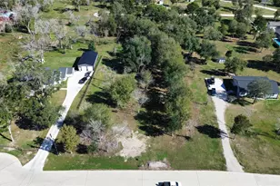 4607 Shadow Pond Ln, Alvin, TX 77511 - Photo 1