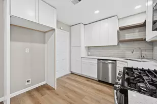 211 E 4th St, Deer Park, TX 77536 - Photo 21