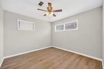 211 E 4th Street, Deer Park, TX 77536 - Photo 27