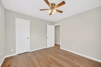 211 E 4th Street, Deer Park, TX 77536 - Photo 33