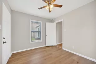 211 E 4th St, Deer Park, TX 77536 - Photo 25