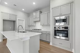 14935 Clover Mdw Ln, Montgomery, TX 77316 - Photo 3