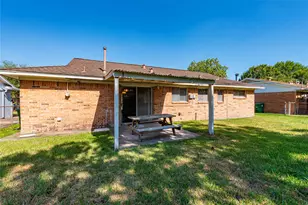 10914 Keese Dr, Houston, TX 77089 - Photo 3