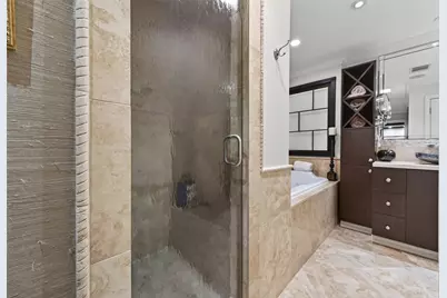 10034 Meadow Lake Lane, Houston, TX 77042 - Photo 23