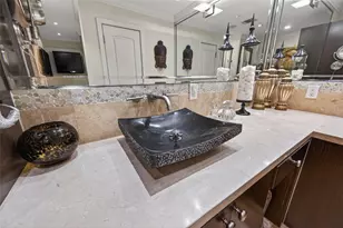 10034 Meadow Lake Ln, Houston, TX 77042 - Photo 25