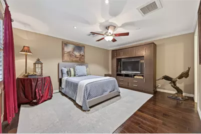 10034 Meadow Lake Lane, Houston, TX 77042 - Photo 37