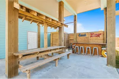 2565 Palm Drive, Crystal Beach, TX 77650 - Photo 5