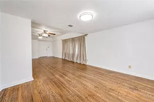 7727 Oak Vista St, Houston, TX 77087 - Photo 13