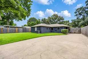 7727 Oak Vista St, Houston, TX 77087 - Photo 41