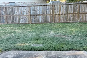 8426 S Meadow Bird Cir, Houston, TX 77489 - Photo 13