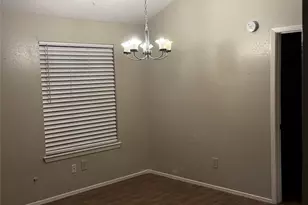 8426 S Meadow Bird Cir, Houston, TX 77489 - Photo 11