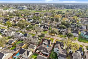 4375 Harvest Ln, Houston, TX 77004 - Photo 41