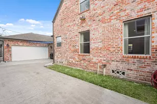 4375 Harvest Ln, Houston, TX 77004 - Photo 39