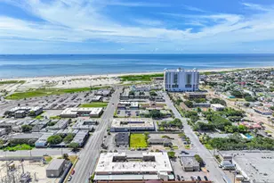 402 Postoffice, Galveston, TX 77550 - Photo 35