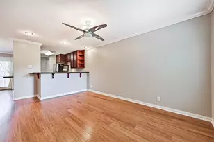 402 Postoffice, Galveston, TX 77550 - Photo 5