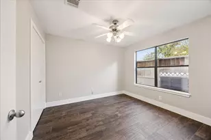 840 W 26th St, Houston, TX 77008 - Photo 5