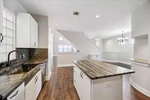 840 W 26th St, Houston, TX 77008 - Photo 13