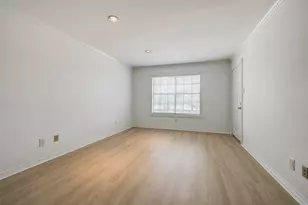 7225 Beechnut St, Houston, TX 77074 - Photo 9