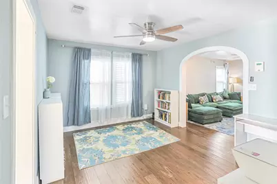 1309 Milam Drive, Galveston, TX 77551 - Photo 11