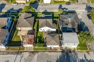 1309 Milam Dr, Galveston, TX 77551 - Photo 35