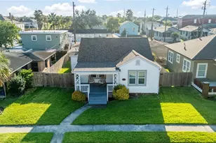 1309 Milam Dr, Galveston, TX 77551 - Photo 1