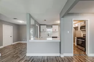 6107 Belmark St, Houston, TX 77033 - Photo 9