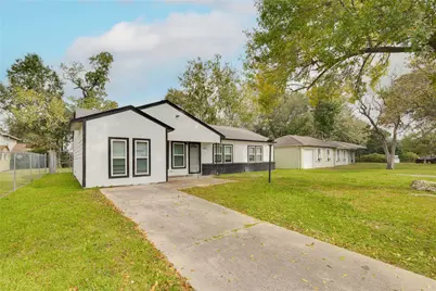 6107 Belmark Street, Houston, TX 77033 - Photo 39