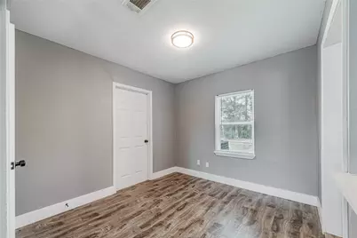 6107 Belmark Street, Houston, TX 77033 - Photo 15