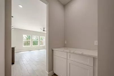 8128 Chateau Street, Houston, TX 77028 - Photo 23