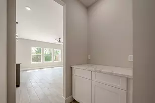 8128 Chateau St, Houston, TX 77028 - Photo 23