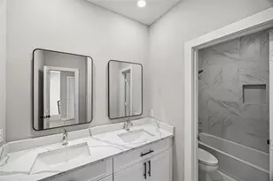 8128 Chateau St, Houston, TX 77028 - Photo 29