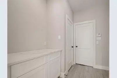 8128 Chateau Street, Houston, TX 77028 - Photo 21