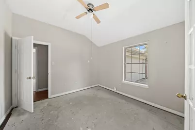 2309 Lord Nelson Drive, Seabrook, TX 77586 - Photo 3