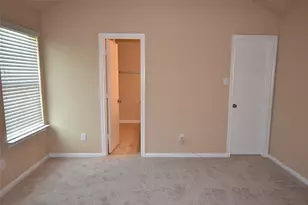 26 W Red Oak Ln, Texas City, TX 77591 - Photo 9