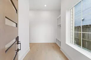 815B Lawrence St, Houston, TX 77007 - Photo 5