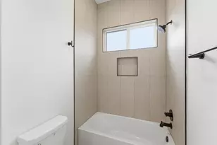 815B Lawrence St, Houston, TX 77007 - Photo 25