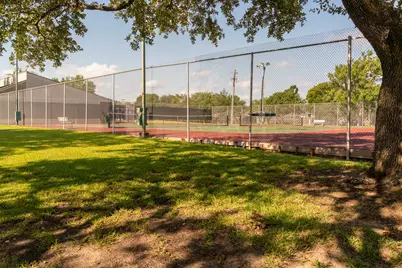 1704 Crystal Hills Drive, Houston, TX 77077 - Photo 31
