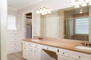 1704 Crystal Hills Dr, Houston, TX 77077 - Photo 17