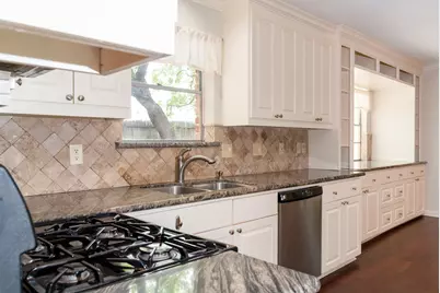 1704 Crystal Hills Drive, Houston, TX 77077 - Photo 9