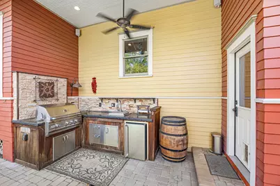 523 Highland Street, Houston, TX 77009 - Photo 7