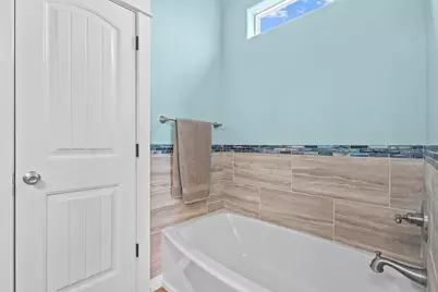 2929 Lakeside, Crystal Beach, TX 77650 - Photo 23
