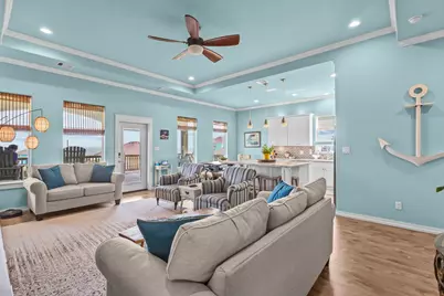 2929 Lakeside, Crystal Beach, TX 77650 - Photo 15
