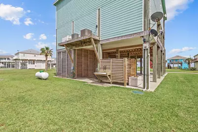 2929 Lakeside, Crystal Beach, TX 77650 - Photo 45