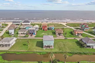 2929 Lakeside, Crystal Beach, TX 77650 - Photo 5