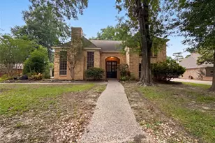 6902 Fawncliff Dr, Houston, TX 77069 - Photo 1