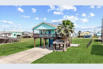 4215 Grayson Drive, Galveston, TX 77554 - Photo 3