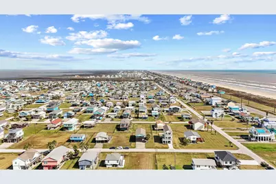 4215 Grayson Drive, Galveston, TX 77554 - Photo 35