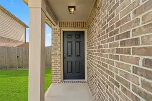 9719 Montana Sapphire Ln, Rosharon, TX 77583 - Photo 3
