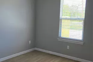 3710 Harmony Ln, Bacliff, TX 77518 - Photo 9